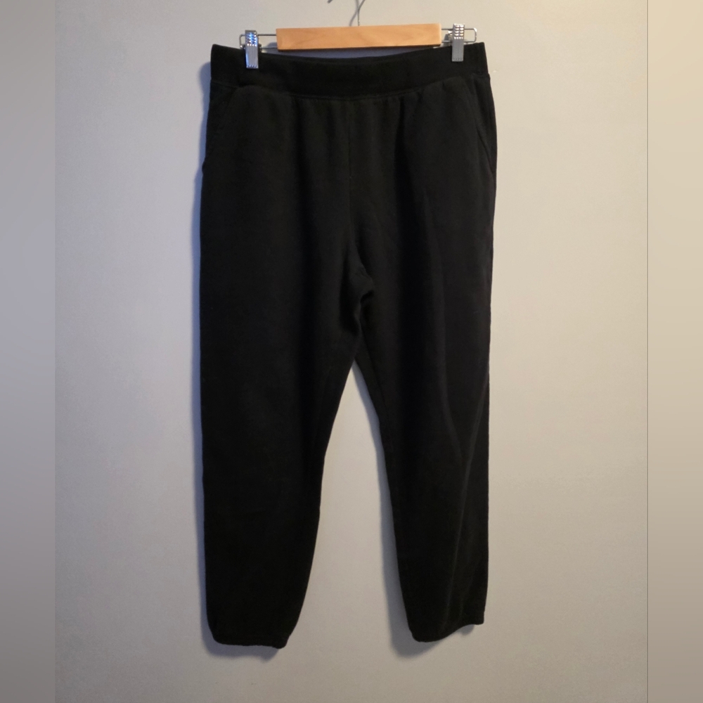 Time and Tru Black Knitwear